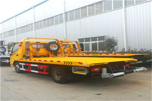 洛江附近拖车救援搭电